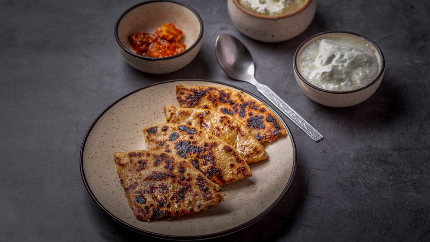 aloo paratha on a plate