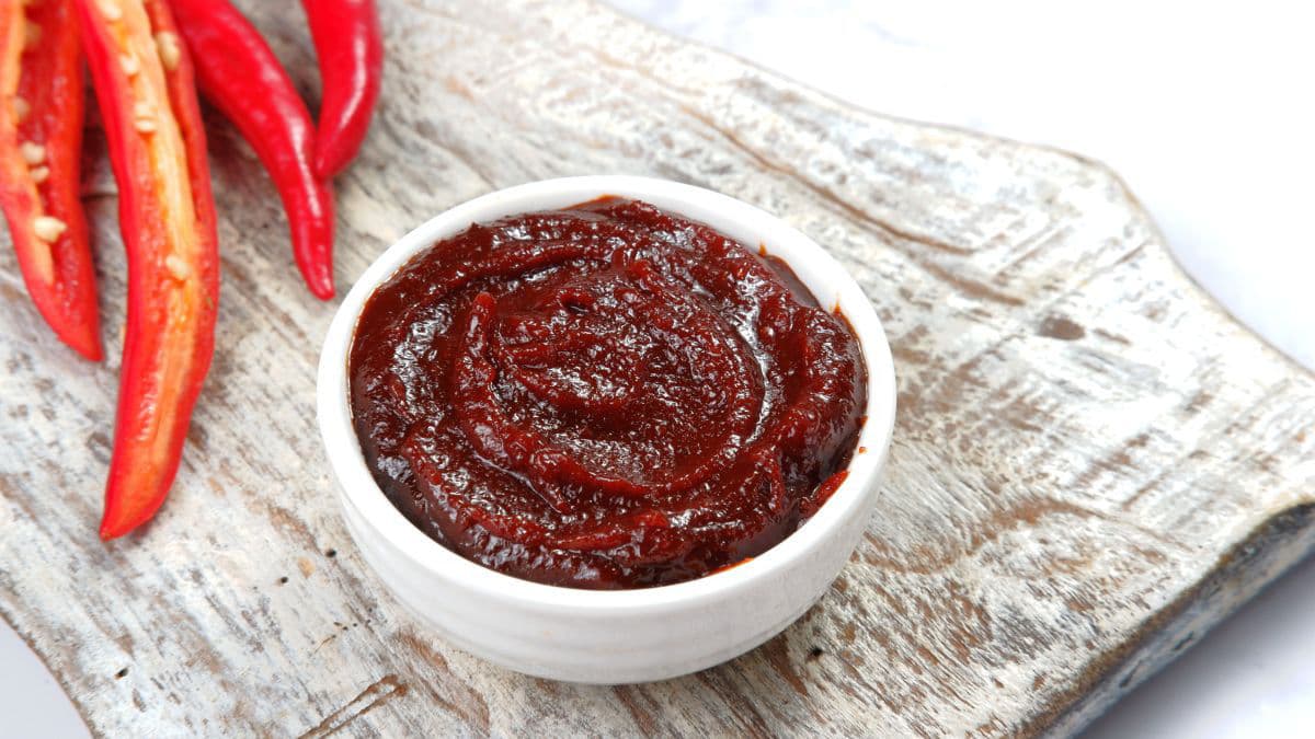 gochujang dressing in a bowl