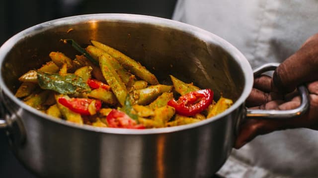 how-to-make-vegan-fibre-rich-guvar-dhokli-nu-shaak-thumbnail