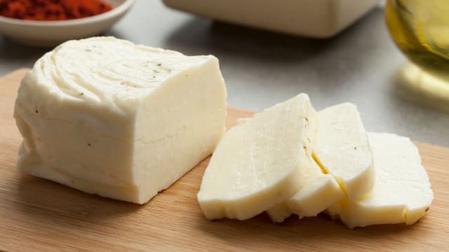 halloumi-the-new-high-protein-ingredient-thats-gone-from-side-dish-to-main-attraction-thumbnail