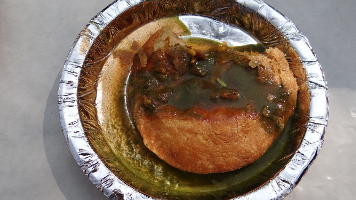 how-to-give-pyaaz-kachori-a-khapli-atta-twist-for-a-guilt-free-treat-thumbnail
