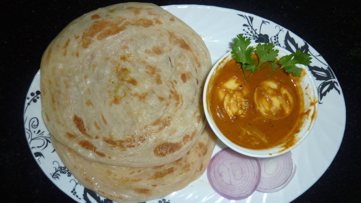 7-easy-steps-to-make-flakiest-malabar-parotta-with-khapli-wheat-flour-thumbnail
