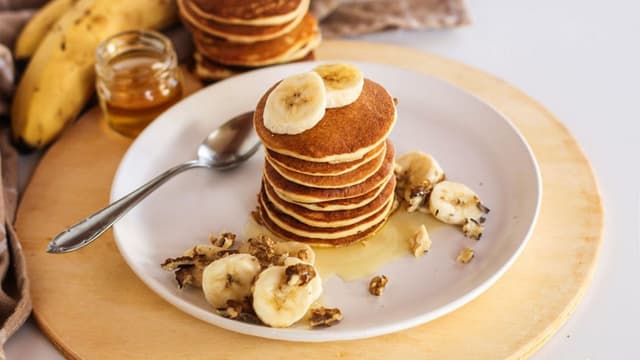 high-protein-mini-pancakes-small-serves-that-are-big-on-flavour-and-nutrition-thumbnail