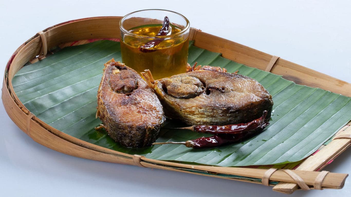 Hilsa fish egg in fried ilish