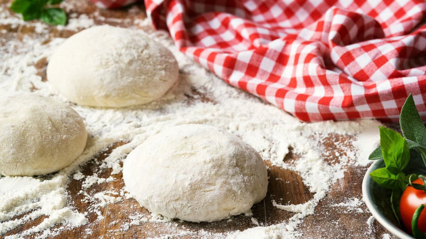 Homemade pizza dough
