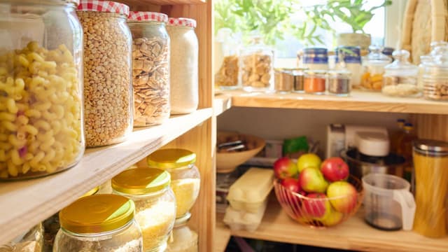 world-food-safety-day-how-to-check-for-adulteration-in-household-food-products-thumbnail