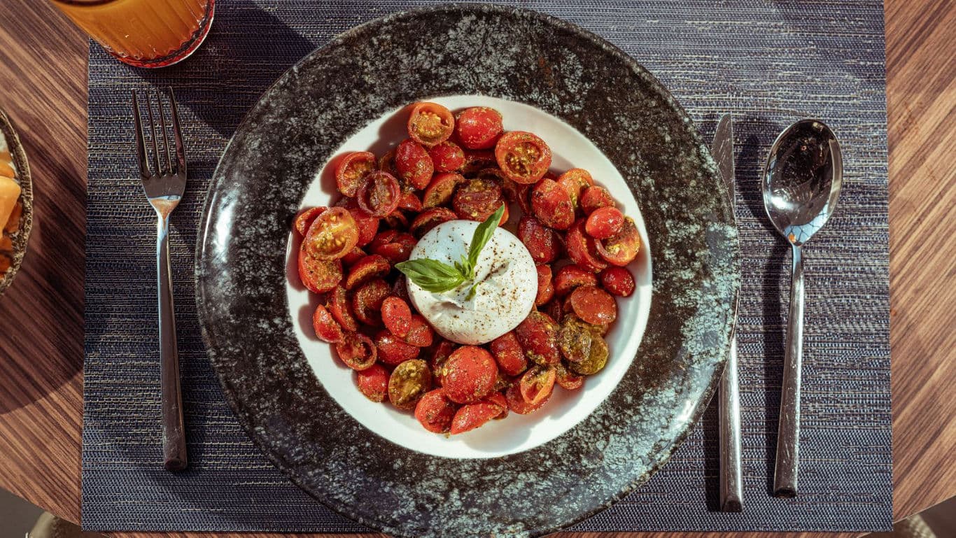 Caprese style cherry tomato pasta dish