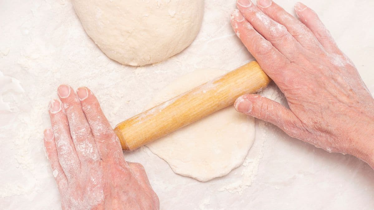 Rolling the dough