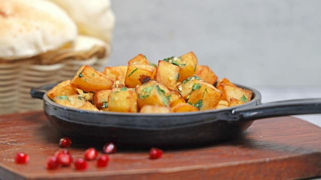 rajasthani-jaiphali-aloo-sabzi-recipe-for-dinner-thumbnail