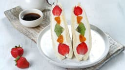 simple-sandwich-recipes-for-snacking-japanese-fruit-sando-thumbnail