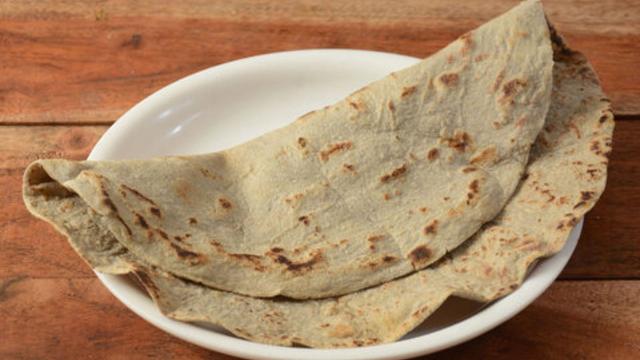 Jowar Bhakri (Jaloda Roti) Recipe