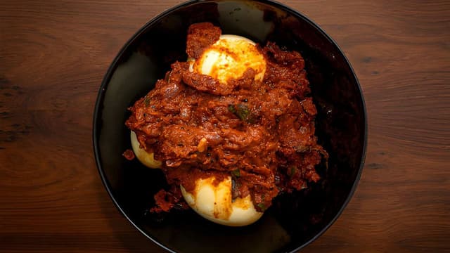 kerala-style-egg-roast-nadan-mutta-roast-a-must-try-easter-special-recipe-thumbnail