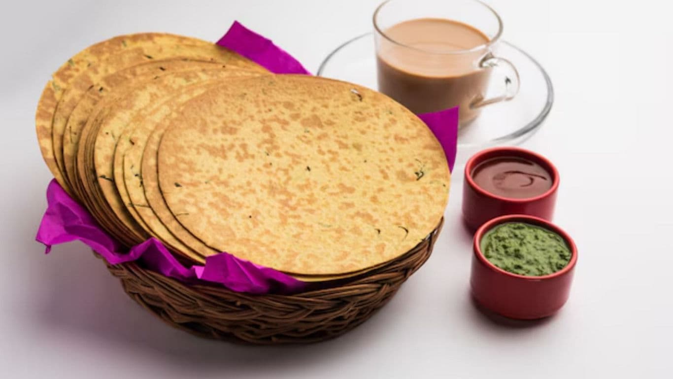Basket of Indian Khakhra with Chutneys and Tea