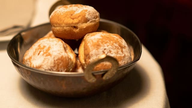 khapli-atta-sourdough-bombolonis-italian-doughnuts-recipe-with-7-sweet-fillings-thumbnail