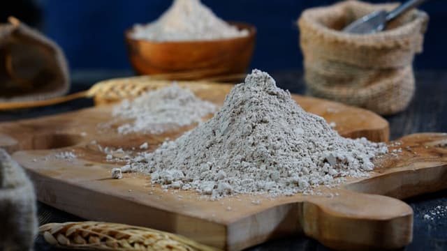 khapli-atta-vs-sharbati-wheat-choosing-the-best-flour-for-your-recipe-thumbnail