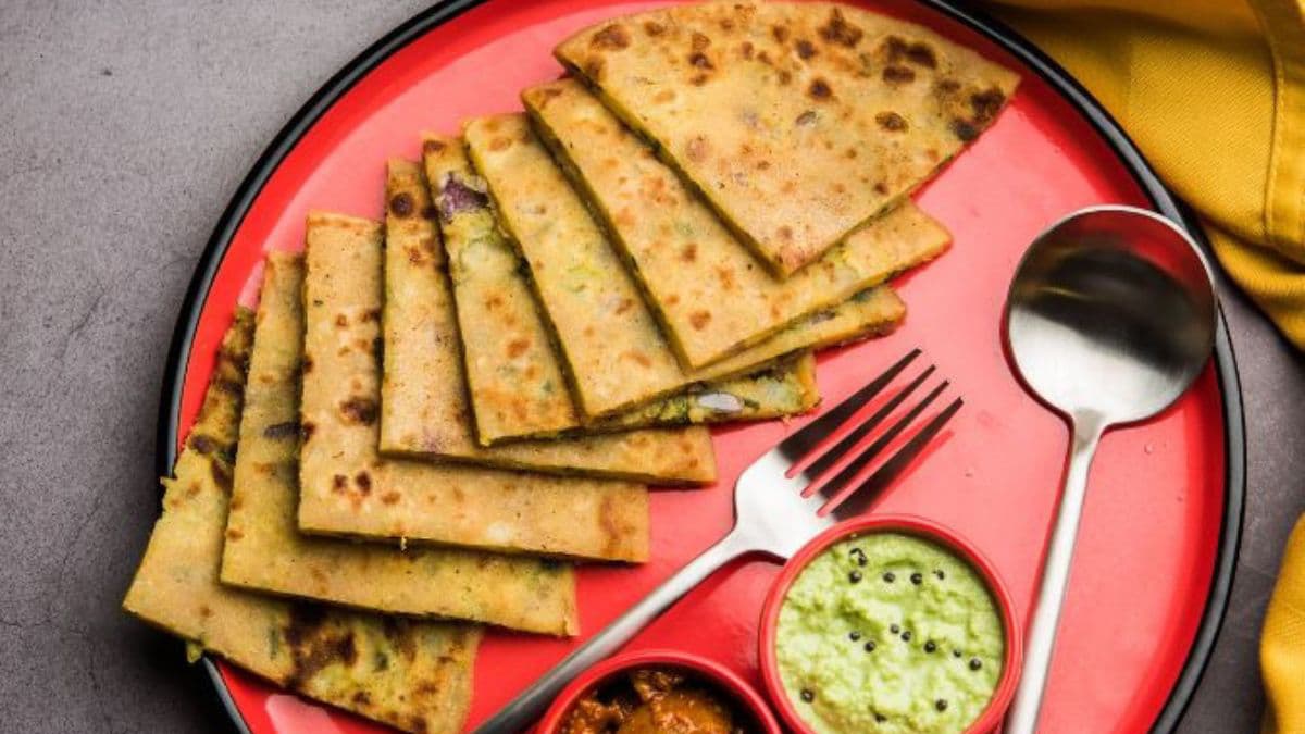 Lauki stuffed khapli wheat paratha with lassi
