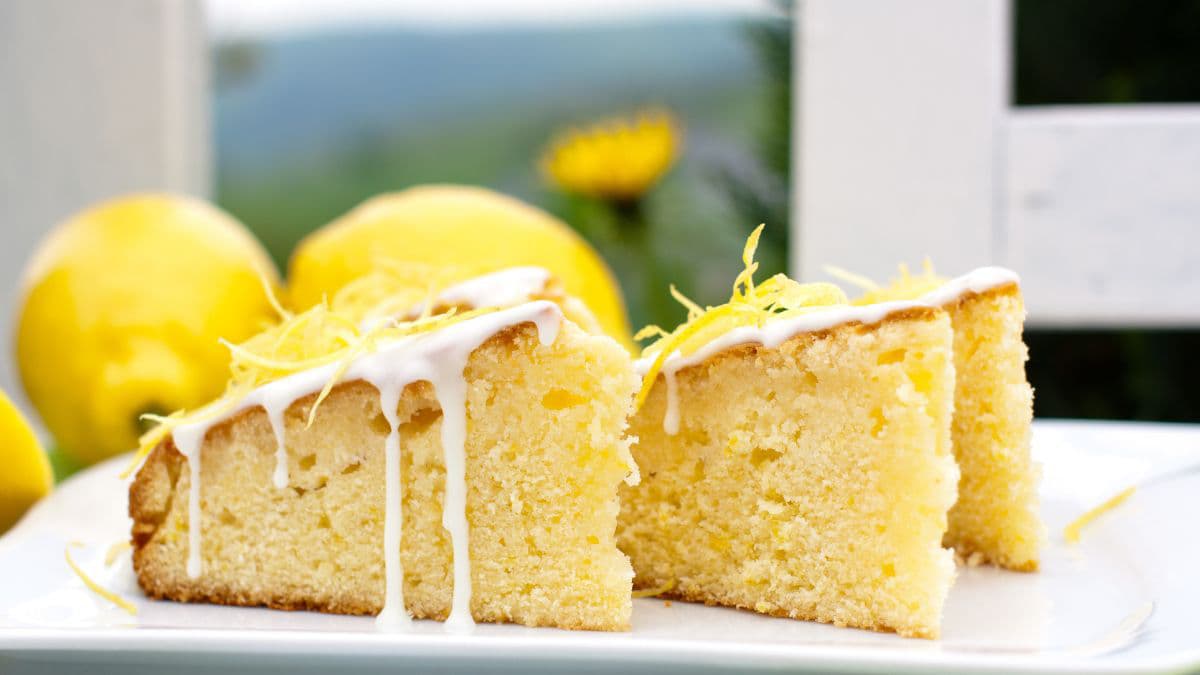 3 slices of lemon cake