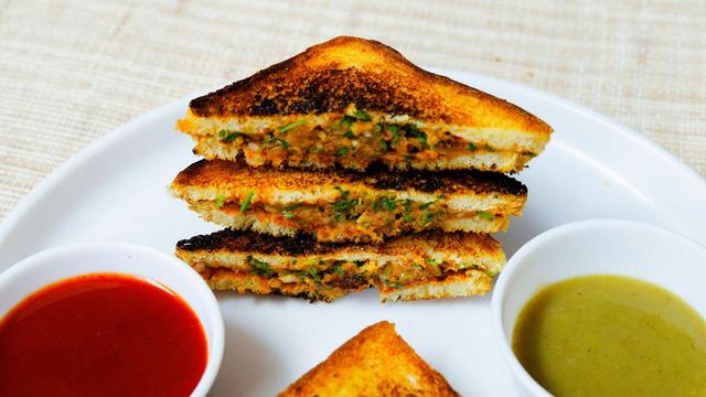 leftover-bread-try-these-quick-and-easy-breakfast-ideas-thumbnail