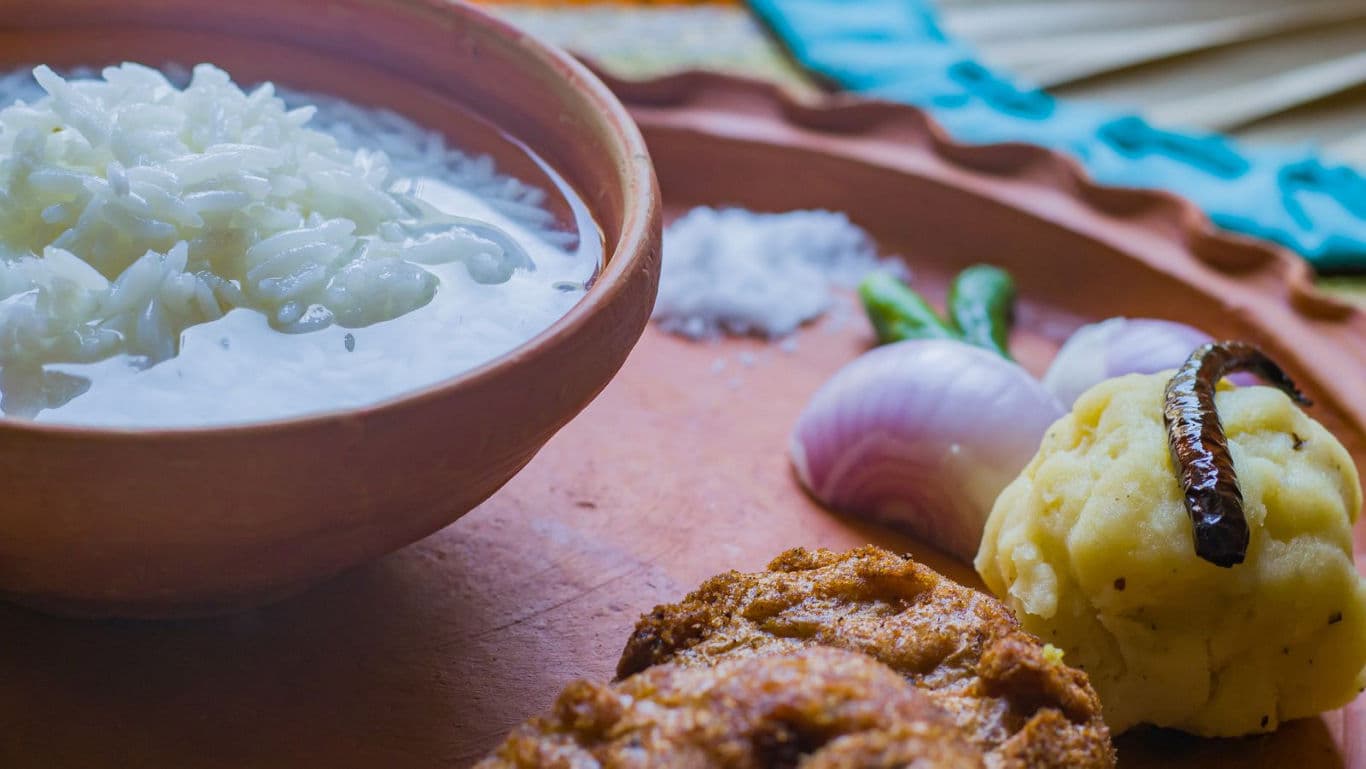 Speedy Indian Breakfast Recipes from Chilla, Upma & More