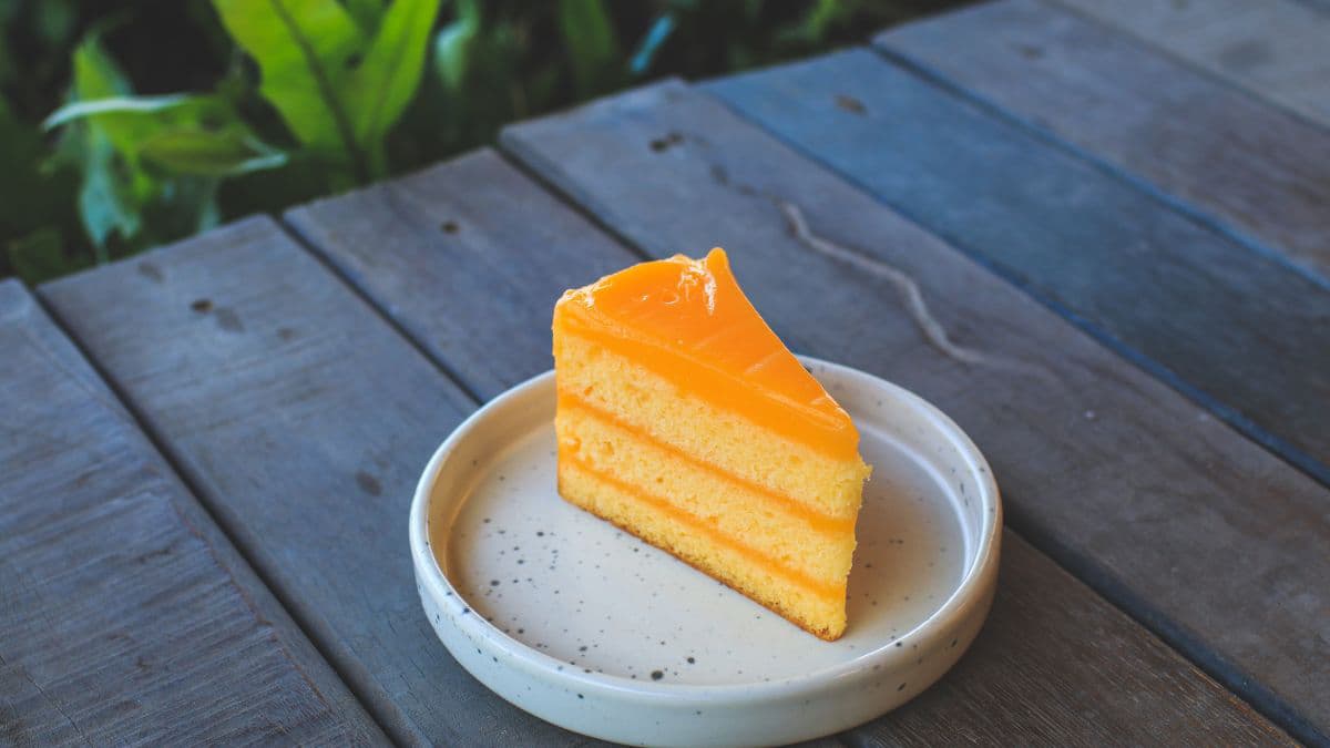 Mango cake slice