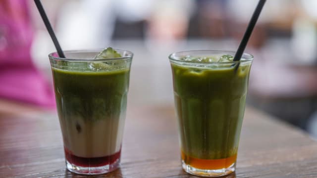mango-matcha-iced-latte-a-refreshing-layered-summer-treat-thumbnail