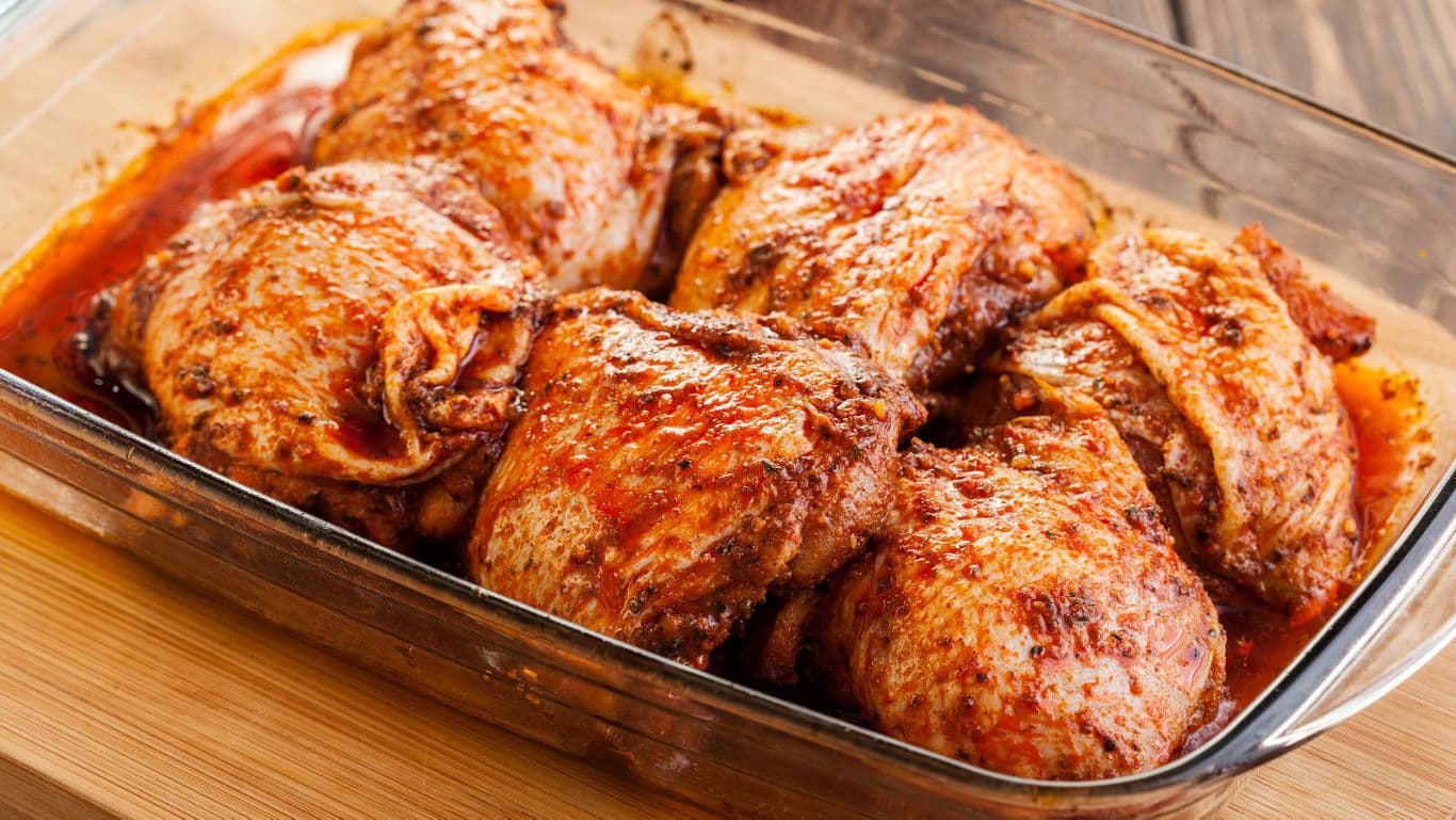 Oven-Baked Seasoned Chicken Thighs in Glass Dish