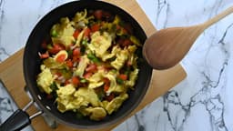 make-mexican-style-scrambled-eggs-in-just-minutes-thumbnail