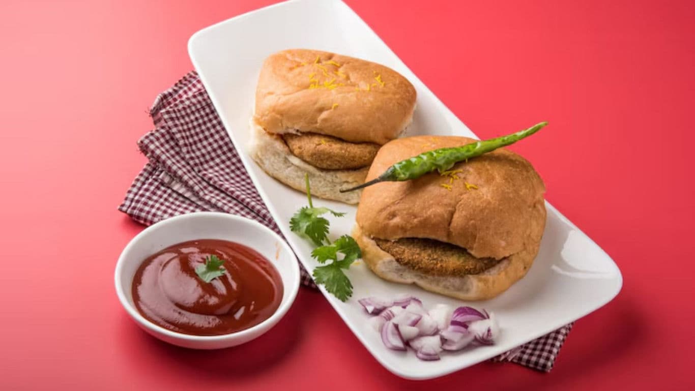 Indian street food vada pav with chutney
