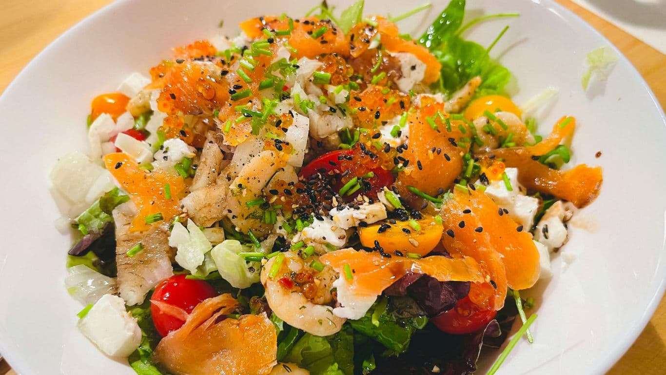 Fresh Smoked Salmon Salad with Mixed Greens