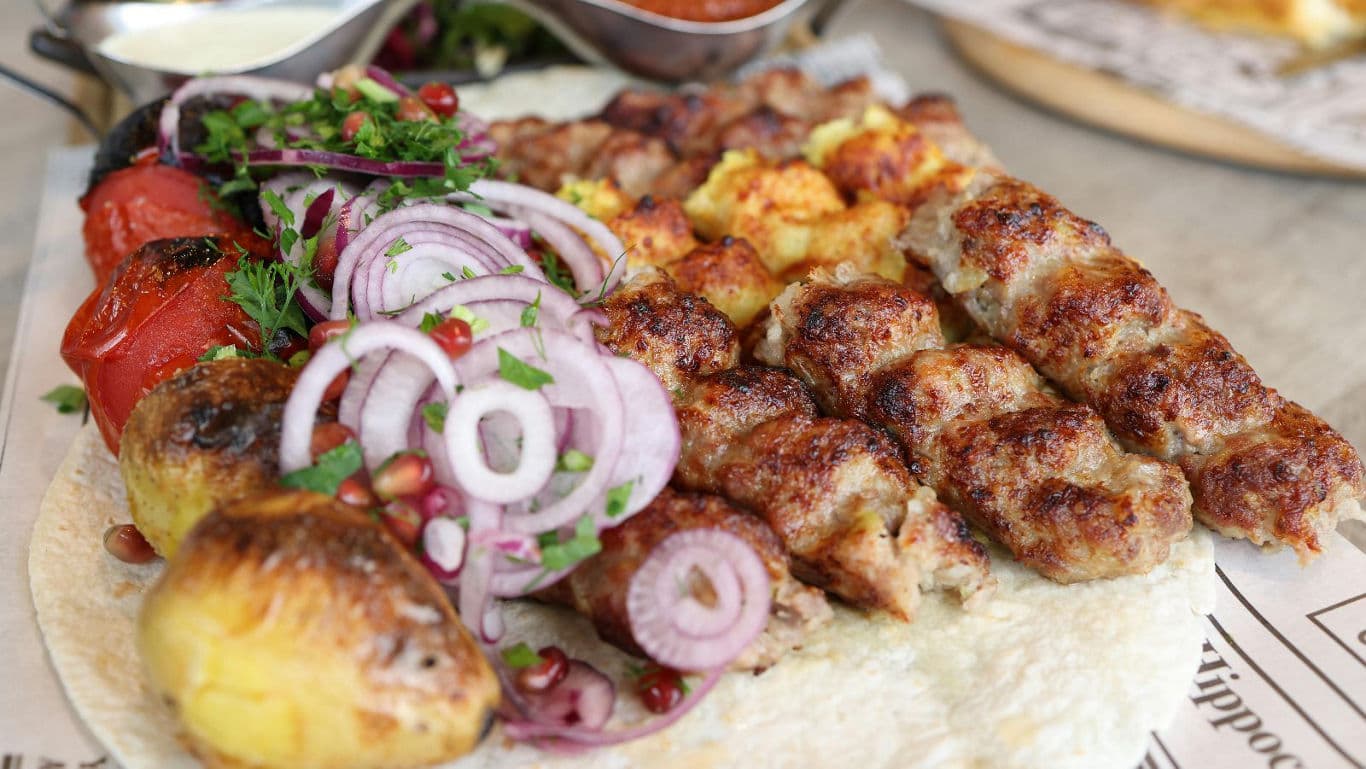 10 Popular Non Vegetarian Foods In India That People Love To Enjoy