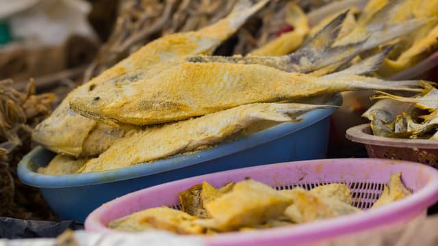 heard-of-nona-ilish-know-all-about-the-cured-fish-speciality-of-bengali-cuisine-thumbnail