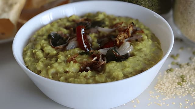 green-goodness-in-a-bowl-nourishing-palak-bajra-khichdi-recipe-thumbnail