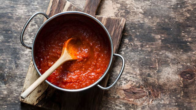 why-do-some-pasta-sauces-stick-more-than-others-thumbnail