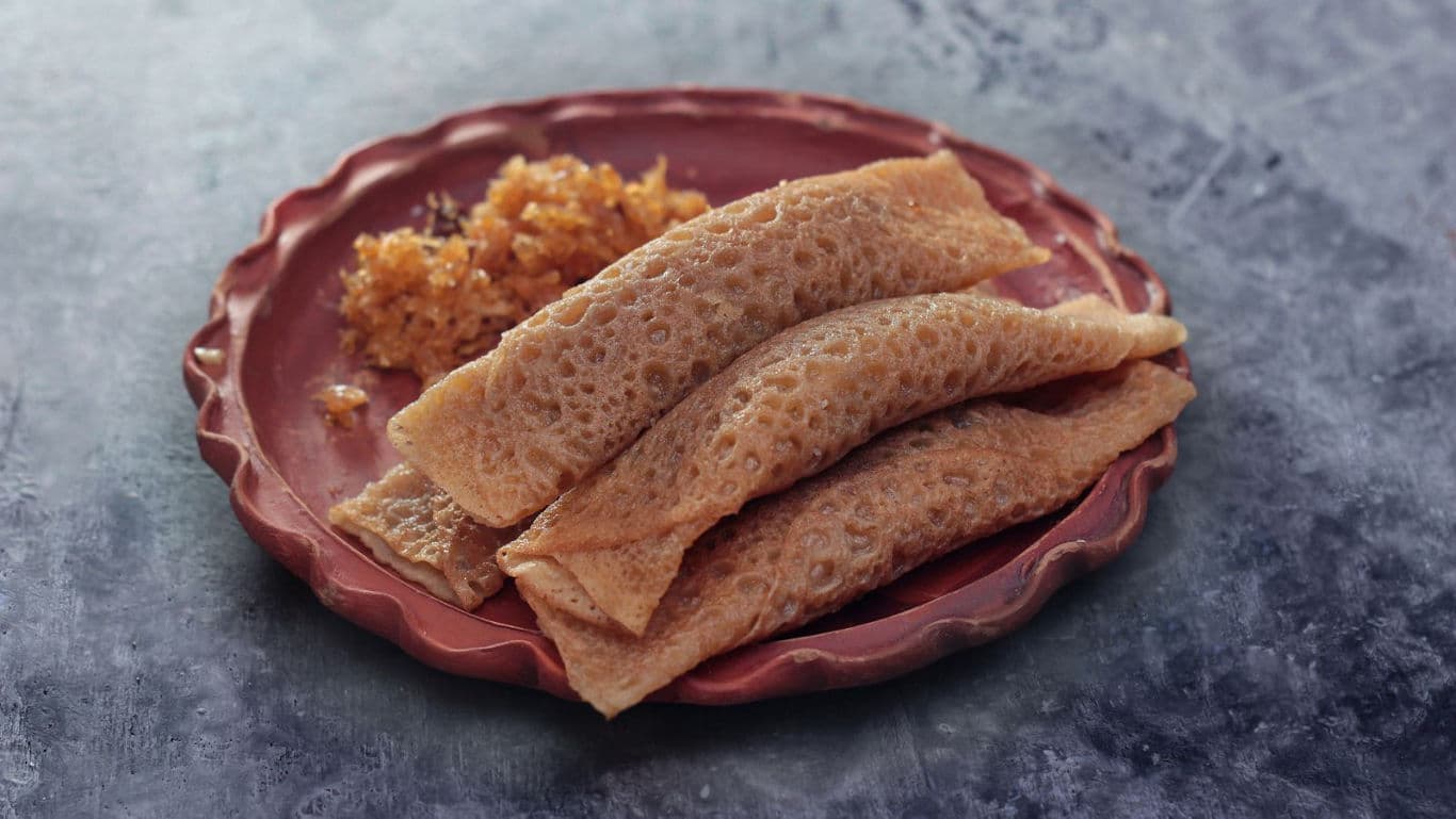 Rolled Crepes with Sweet Filling