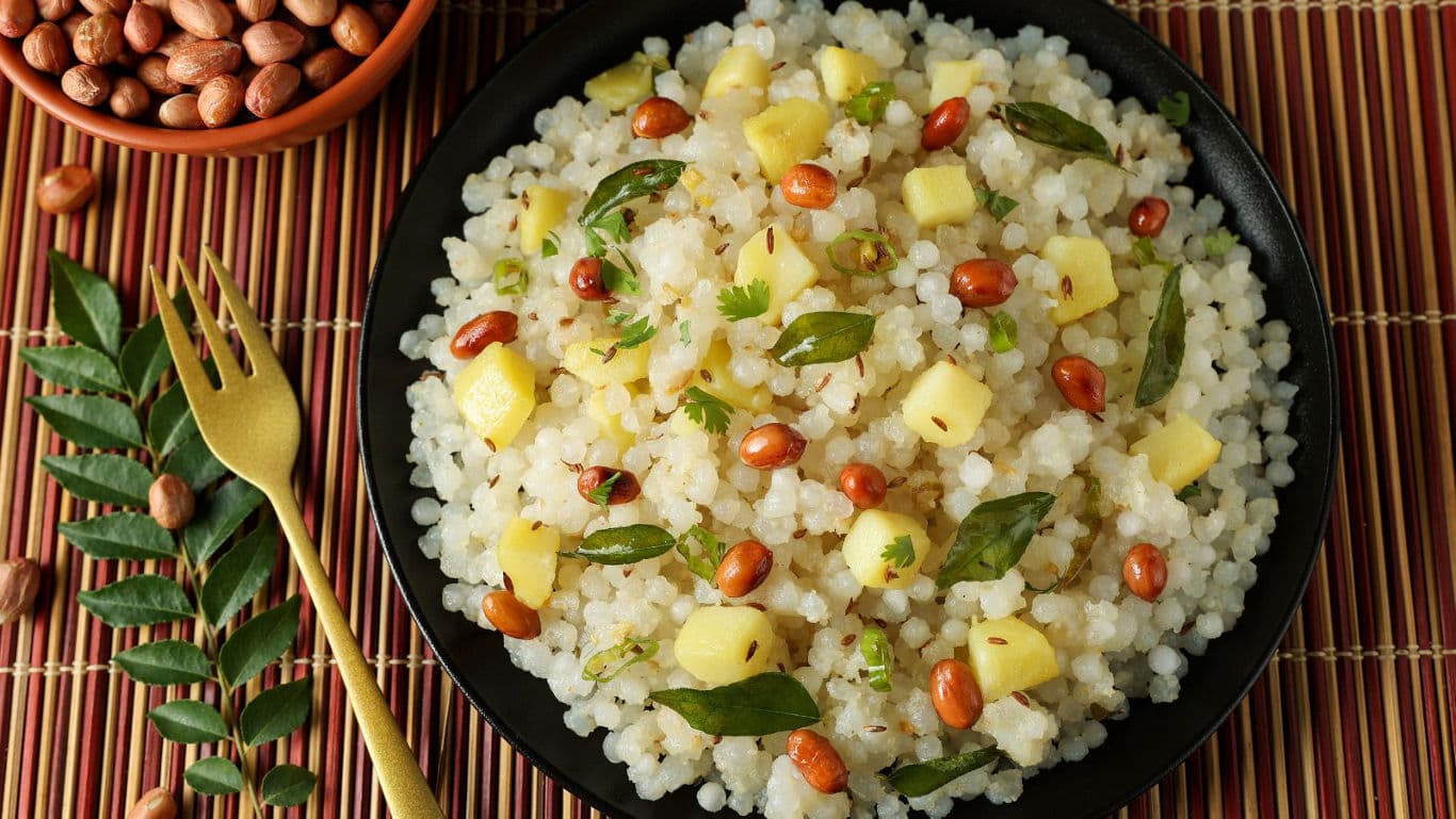 Traditional Sabudana Khichdi with Peanuts and Potatoes