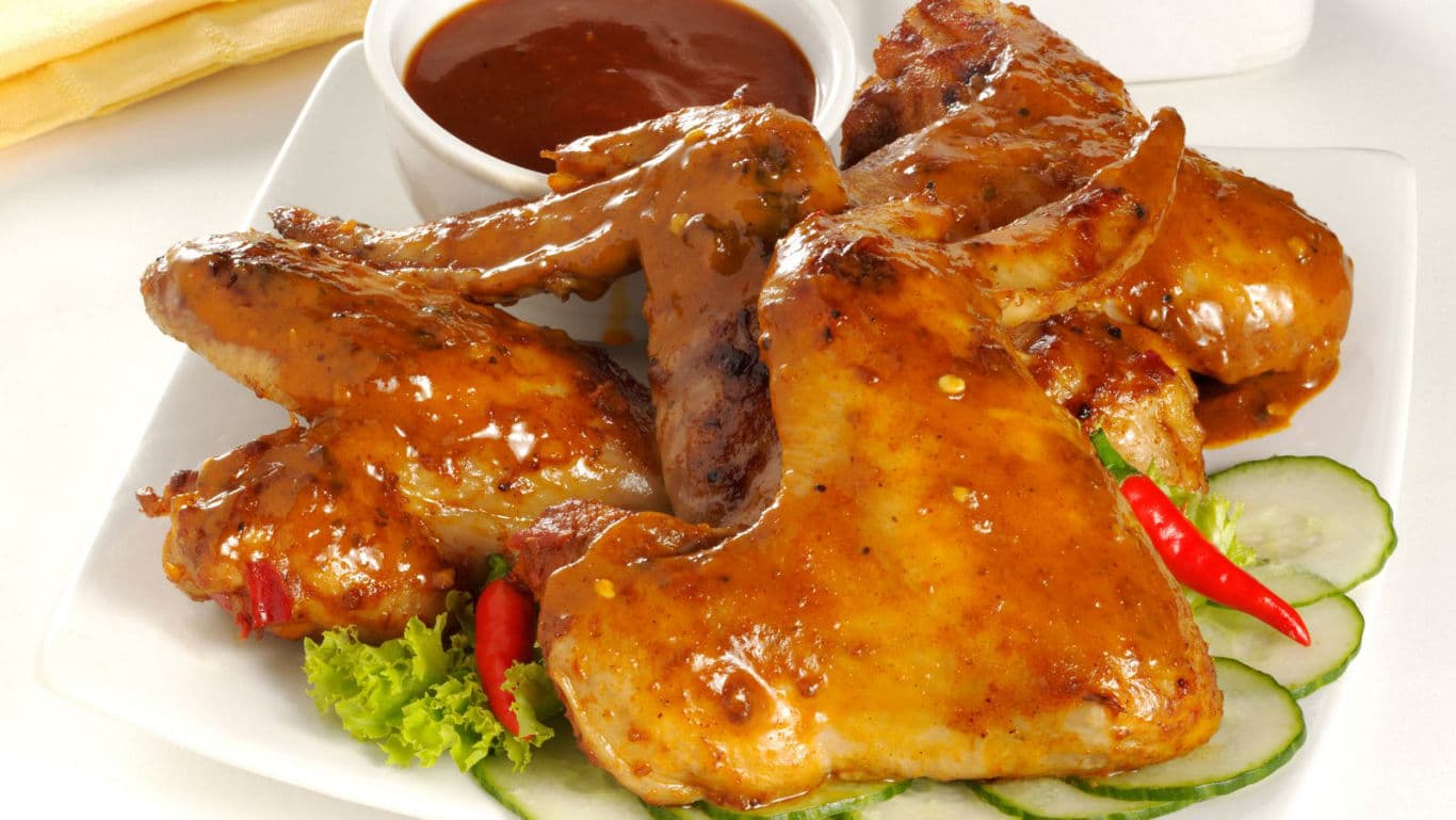 Glazed Chicken Wings with Dipping Sauce