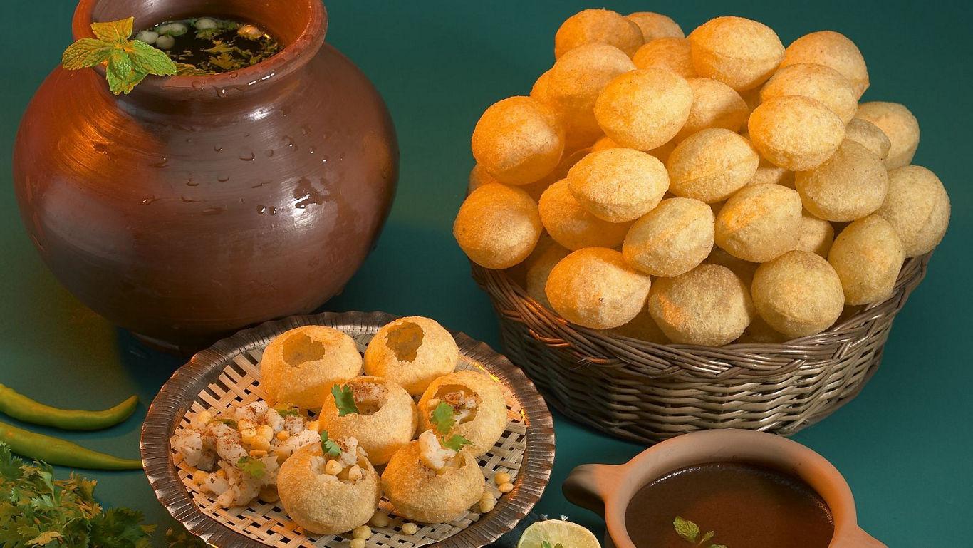 Kolkata biryani with raita on the side