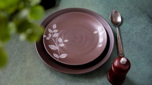 Picture of plate
