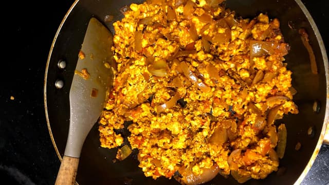 podi-paneer-bhurji-recipe-with-bold-south-indian-flavours-thumbnail