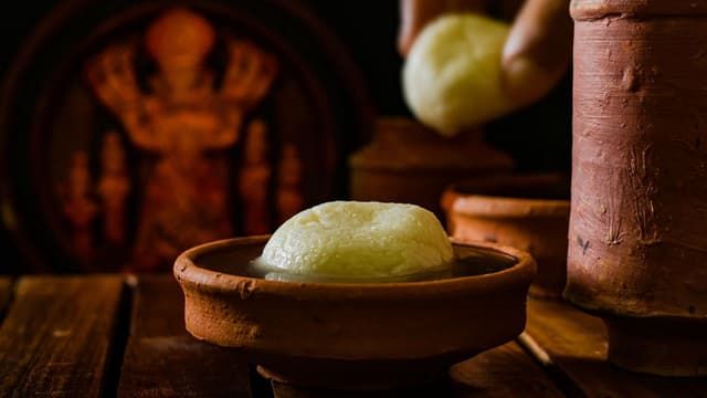 why-rasgulla-became-a-bengal-odisha-dispute-thumbnail