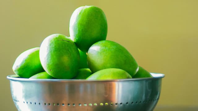 raw-mango-dishes-to-try-from-across-the-country-this-spring-thumbnail