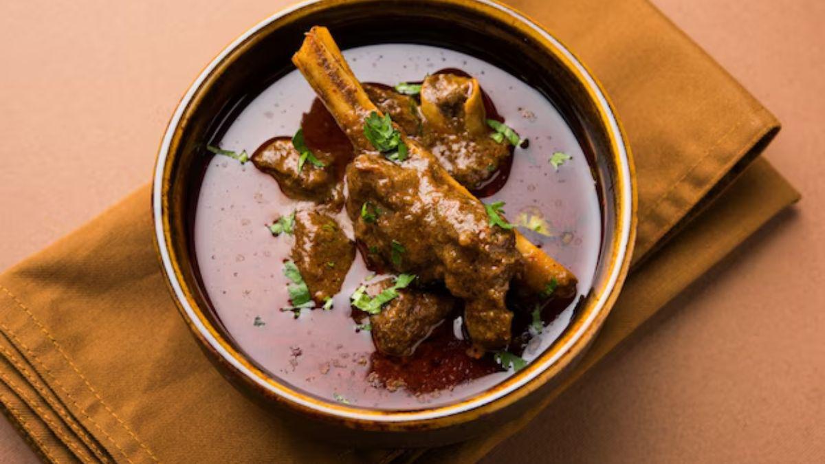 Hearty North Indian dishes served for a filling night meal.