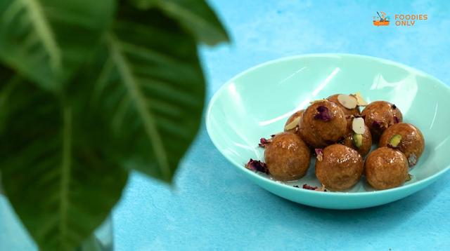 bread-gulab-jamun