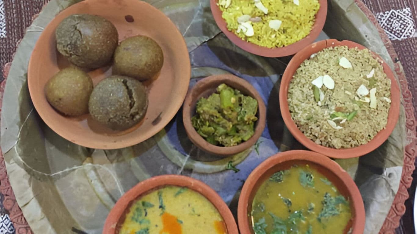 Shradh food served on a leaf plate