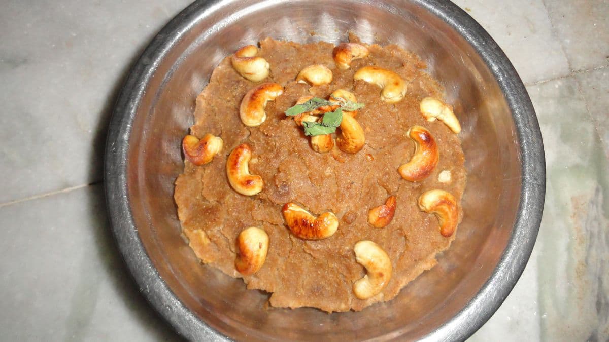 small steel bowl of halwa