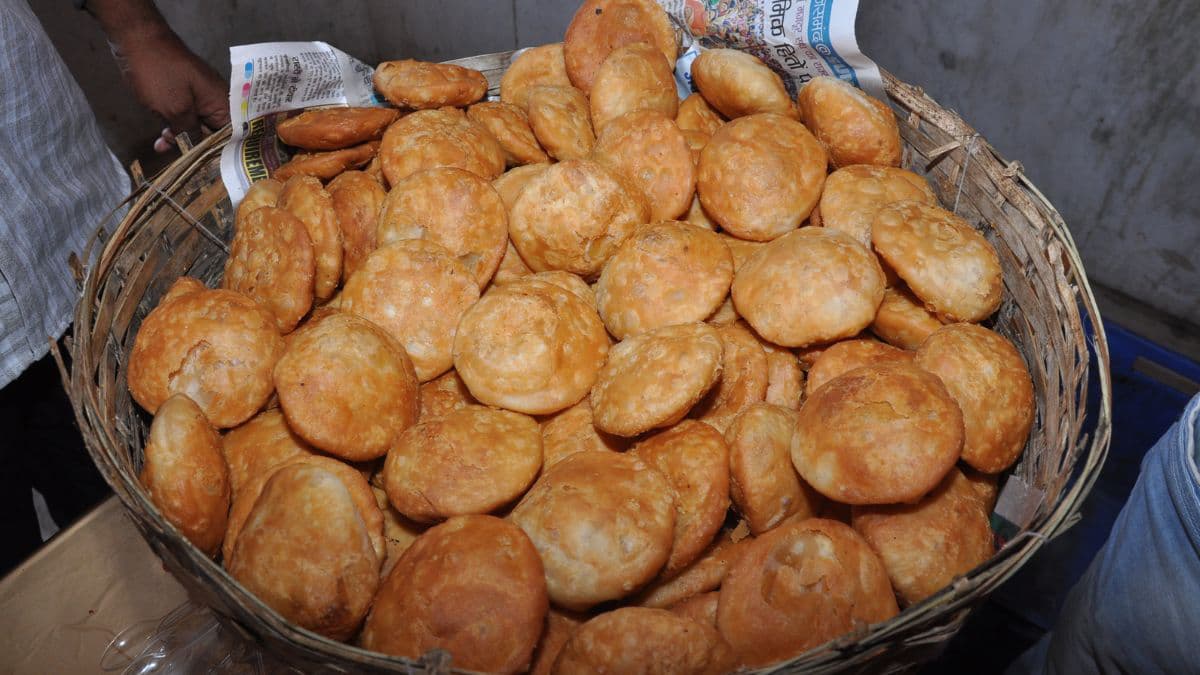 Kachoris made with khapli atta