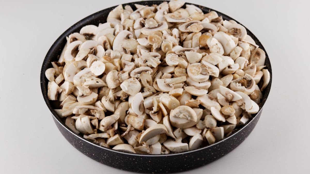 Fresh sliced mushrooms in a bowl 