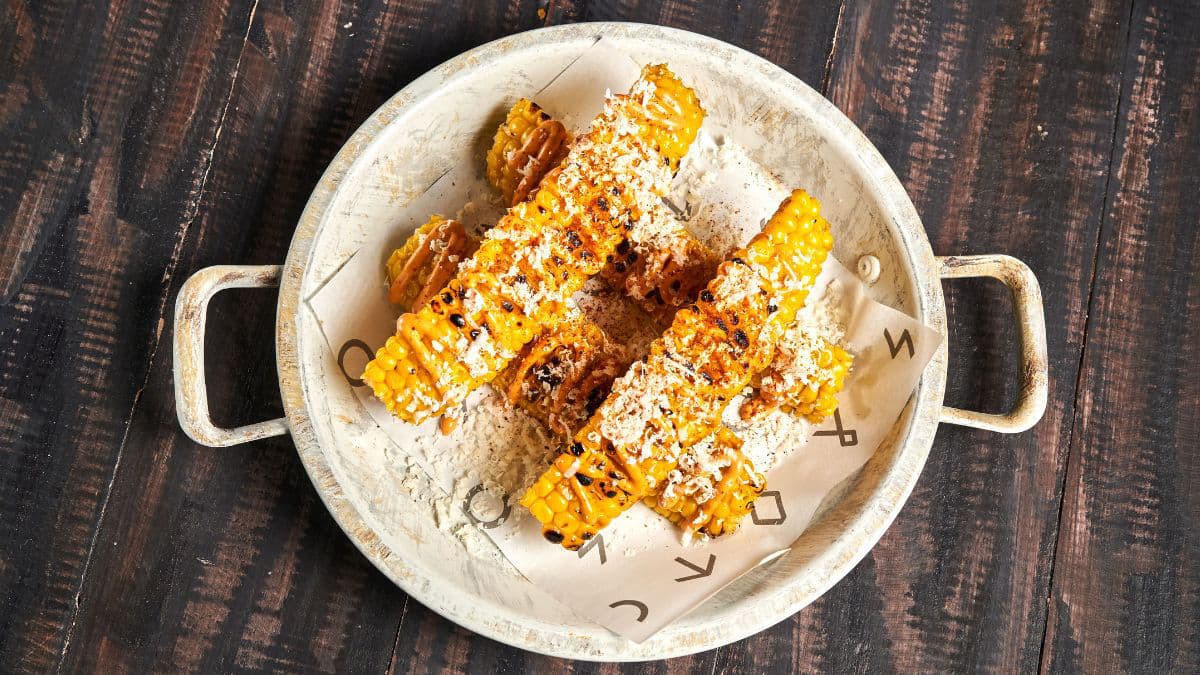 Cheesy grilled corn ribs 