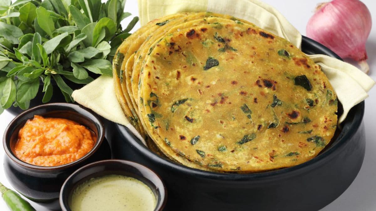 Cooked methi thepla