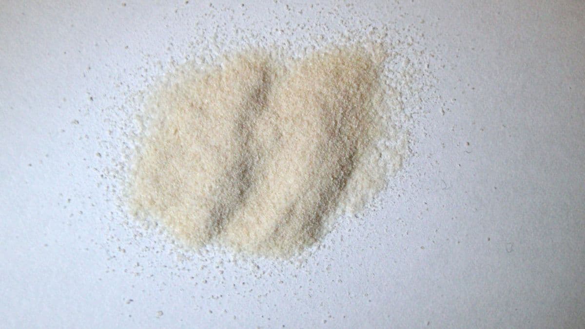 Agar-agar in powdered form